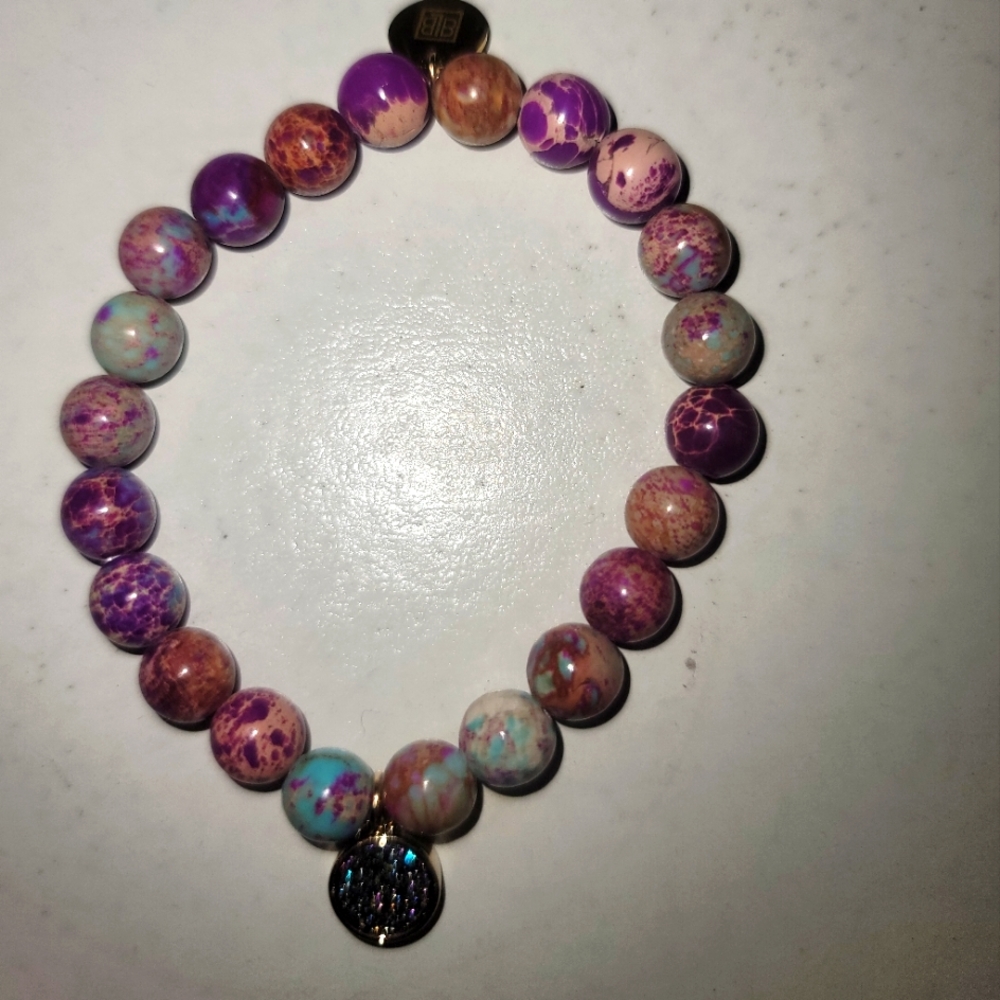 NWOT BB Lila Strechy Beaded Bracelet